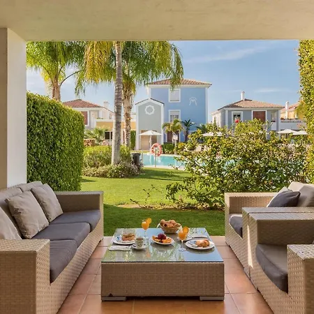 2 Bedroom Gorgeous In *